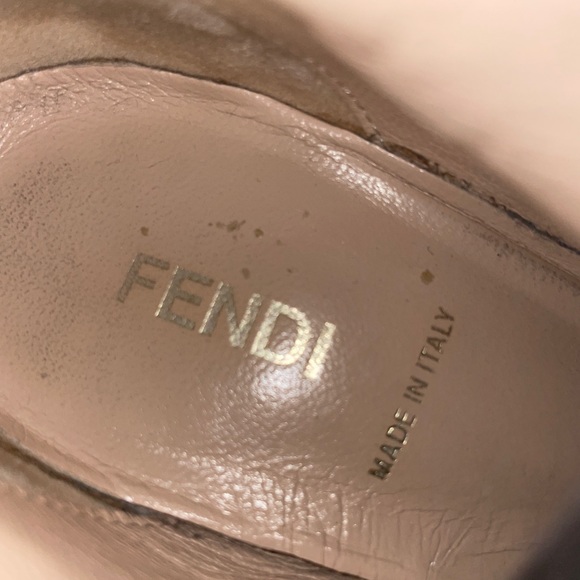 Authentic Fendi Boots size 36.5 - Picture 4 of 13